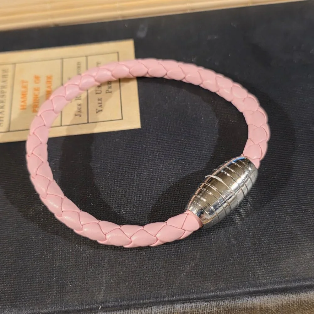 Pinkdiva this bracelet